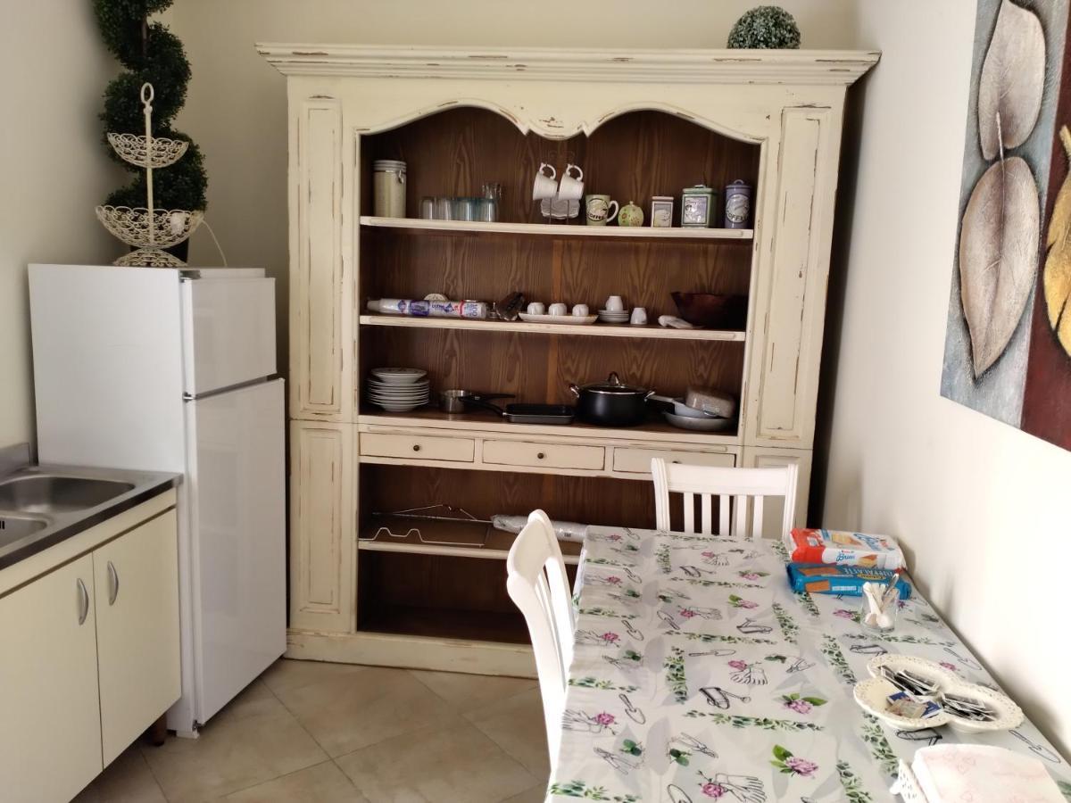 Palazzo Costantini Bed & Breakfast San Donato di Lecce Exterior photo