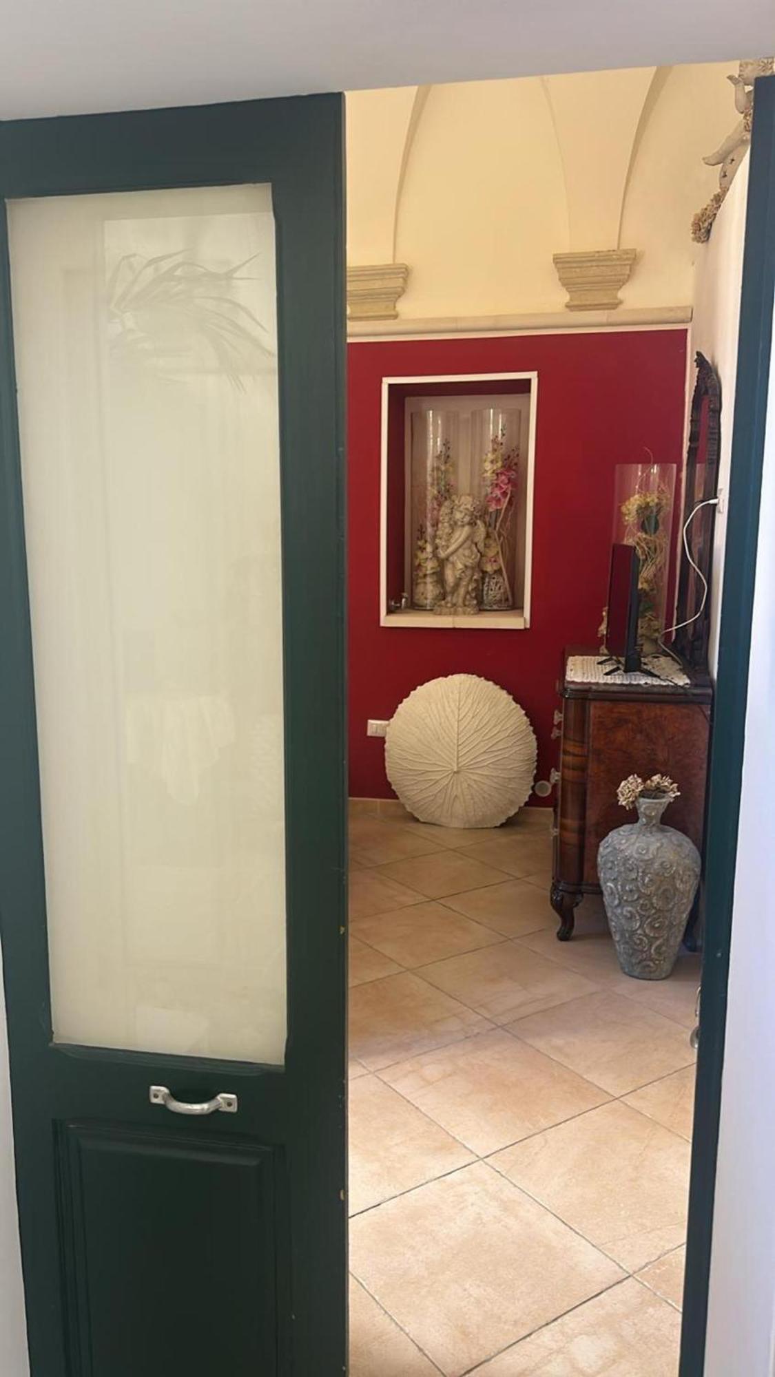 Palazzo Costantini Bed & Breakfast San Donato di Lecce Exterior photo